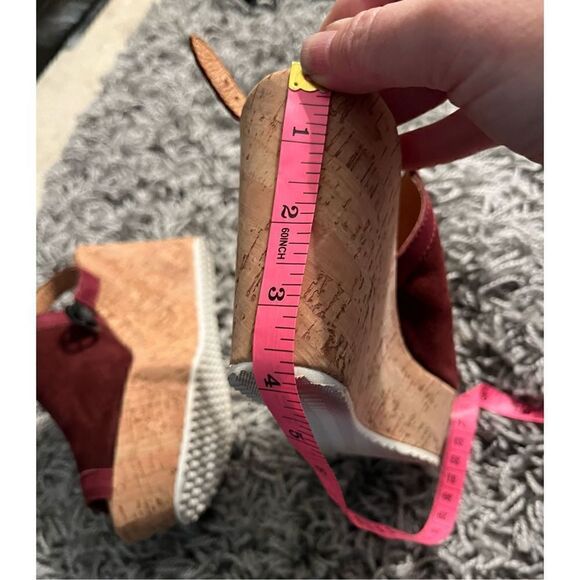 NWOB Barneys New York Suede Platform Wedge Sandal - Picture 9 of 10